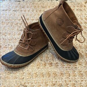 Sorel Brown and Black Ankle Boots Rain and Snow Waterproof